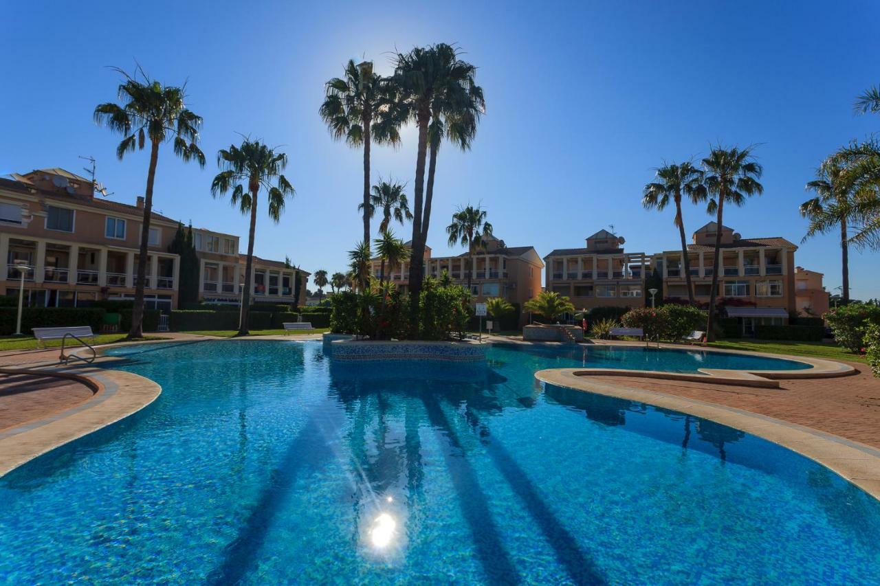 Apartamento Playa Con Piscina Y Terraza En Urbanizacion De Lujo Denia Kültér fotó